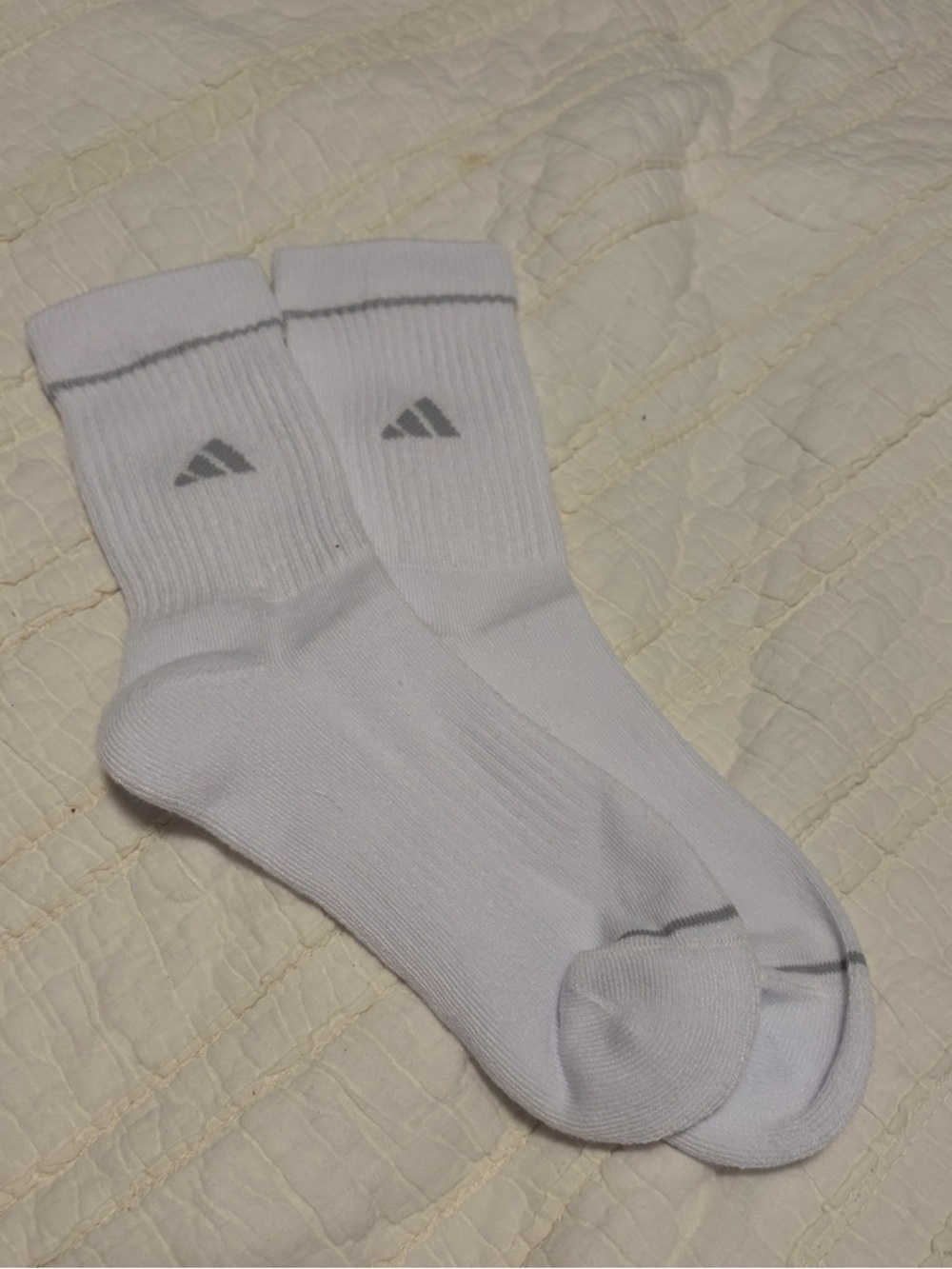 NWOT Adidas Women's White Athletic Crew Socks